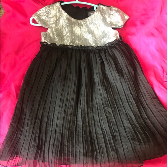 Black and silver 3t dress - Picture 1 of 4